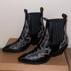 ASOS Womens Western heeled Bootie